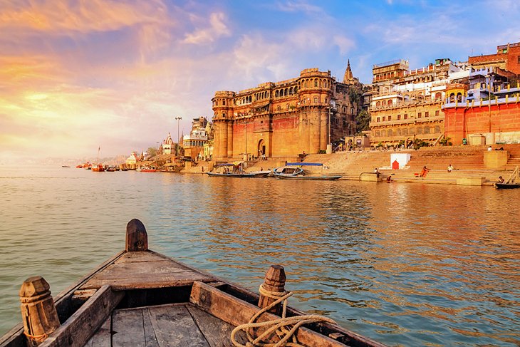 india-varanasi-best-places-to-visit-ganges-river